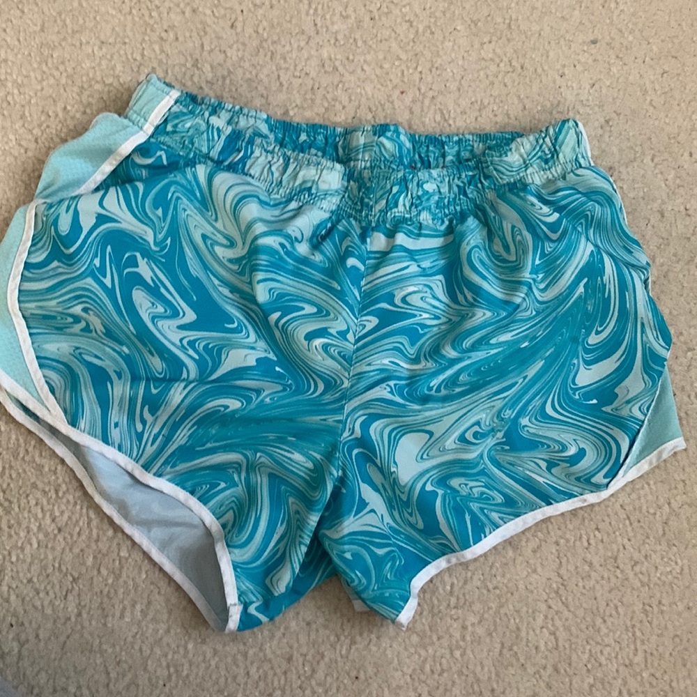 The size is a 16! It is so comfortable and so cute for exercising or anything!
